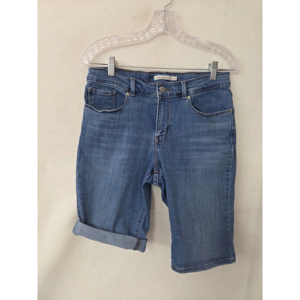 Levis Classic Bermuda Shorts Medium Wash Denim Stretch Size 28 29969-0032
